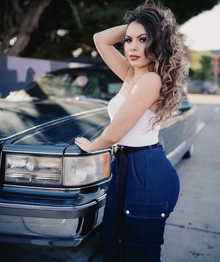 Meet Bella Dee: Model & Entrepreneur - SHOUTOUT SOCAL